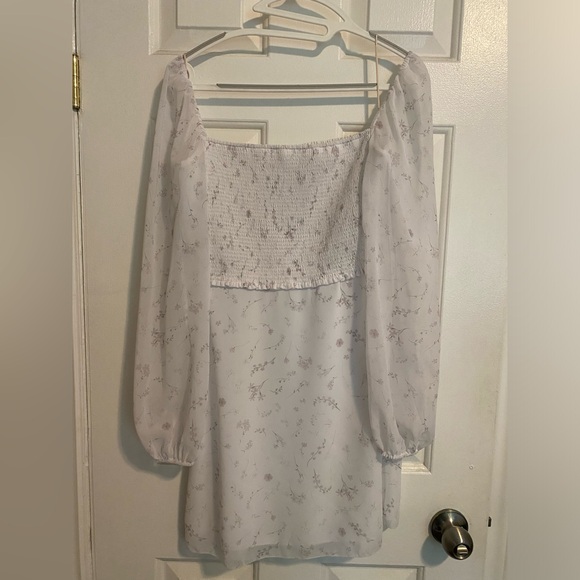 Aritzia Wilfred Vill Dress, White/Light Birch floral, Size 6 - Picture 1 of 5